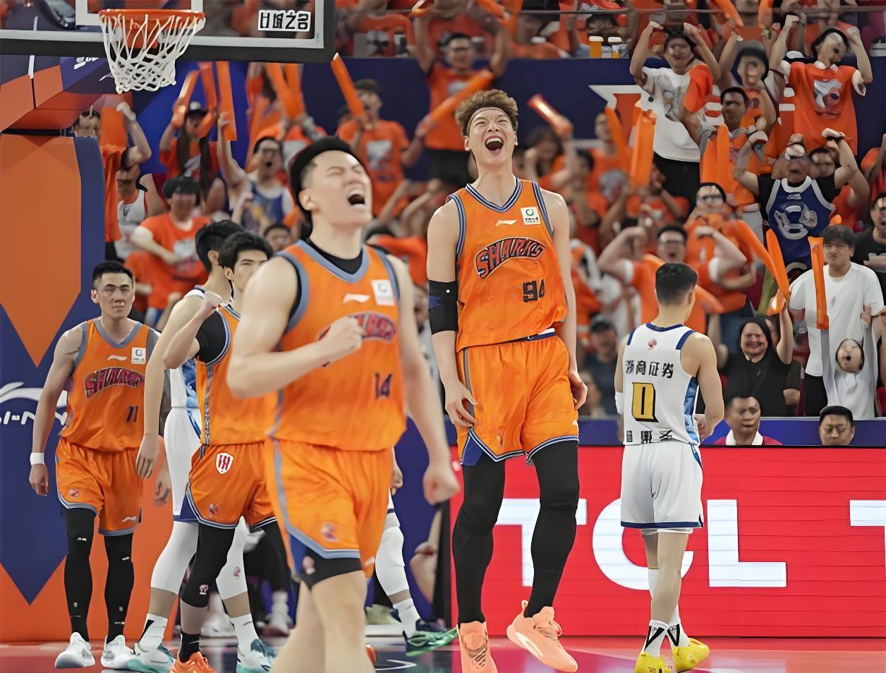 U17男篮虐委内瑞拉！张懿赵杰+2将齐爆，多人贡献，吕飞燕下替补