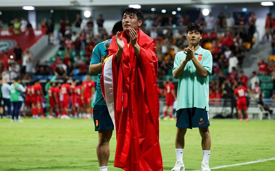 单场9神扑！沙特门将创纪录，12年仅次于1人，H组两大门神