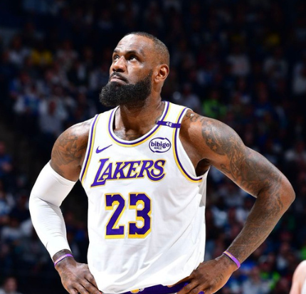 NBA历史薪资榜8人超5亿：杜兰特詹姆斯前二 小卡超库里第三