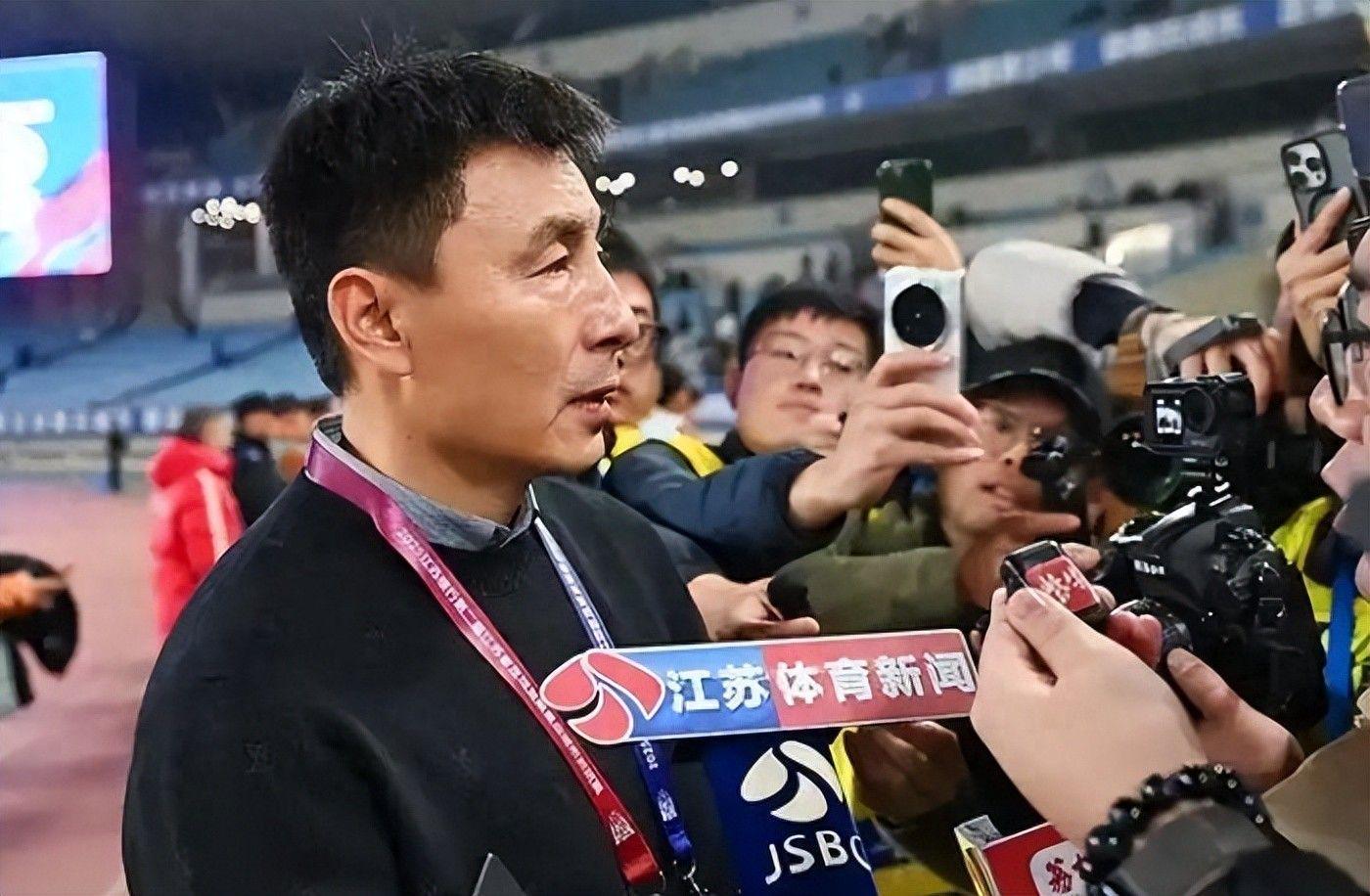 山东男篮揭幕战！全力击败辽宁，班顿上演CBA首秀，央视直播